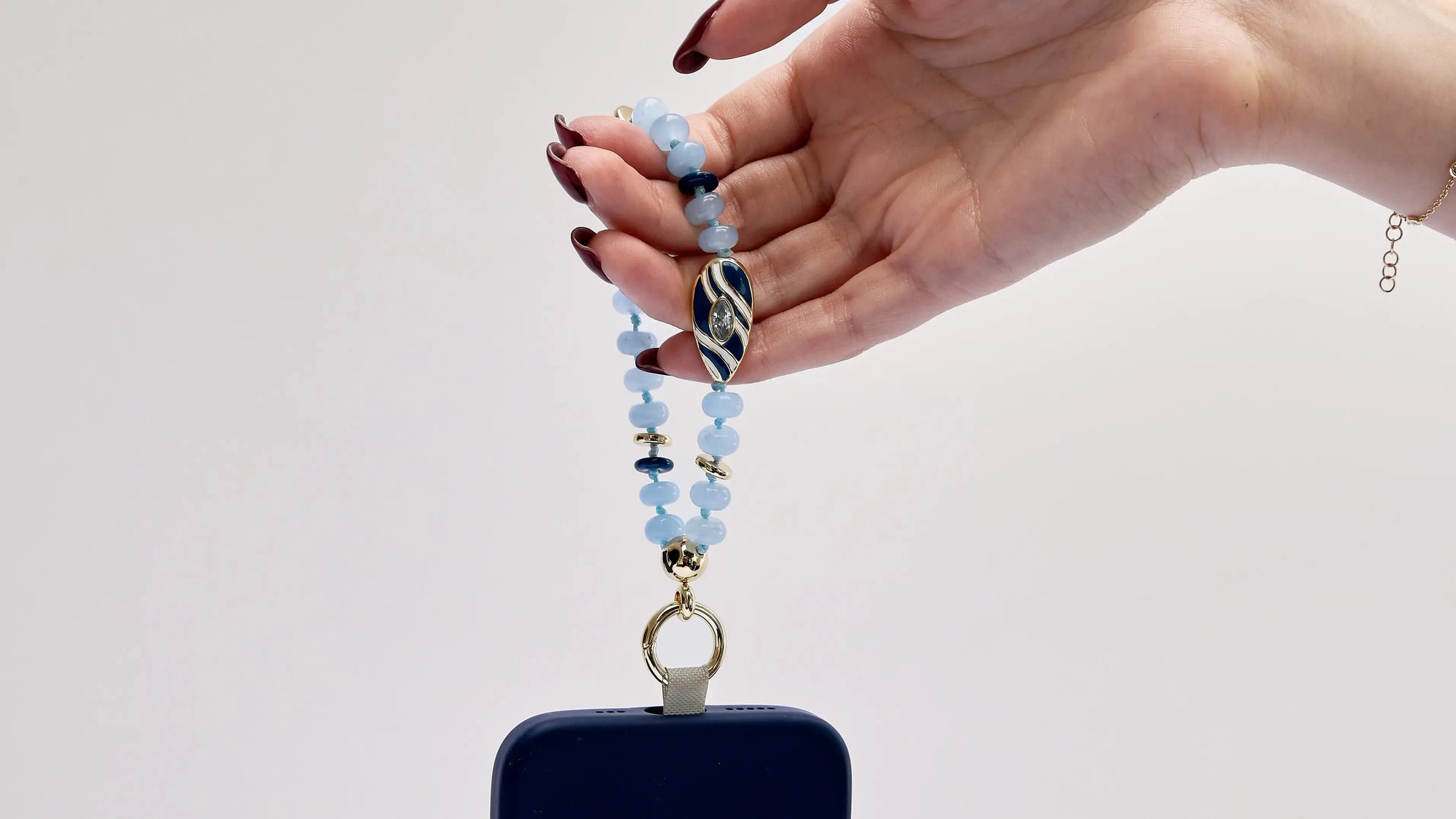 Pisces Season Jewelry: Aquamarine Meaning and Luxury Phone Charms for Protection