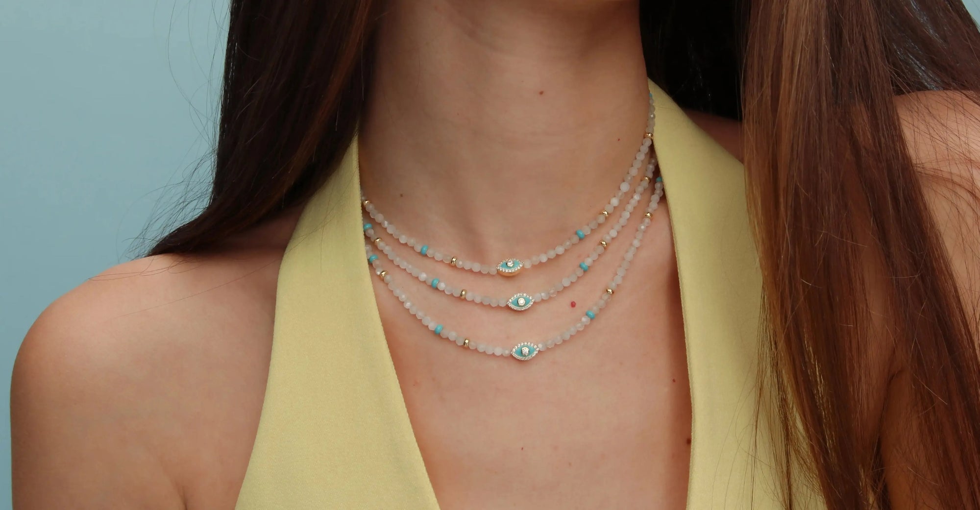 How to Layer Necklaces Like a Stylist in 2025 (Featuring Juliana)